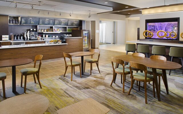 Courtyard by Marriott Dallas Carrollton
