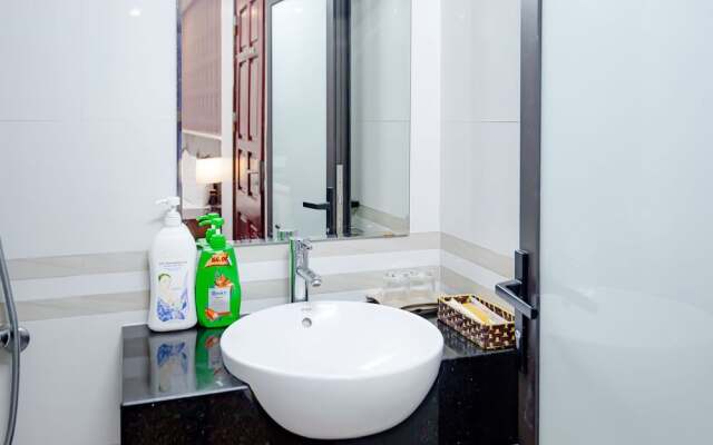 Phuong Nam Hotel Aeon Mall Long Bien