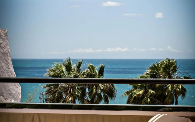Hotel Carabeo