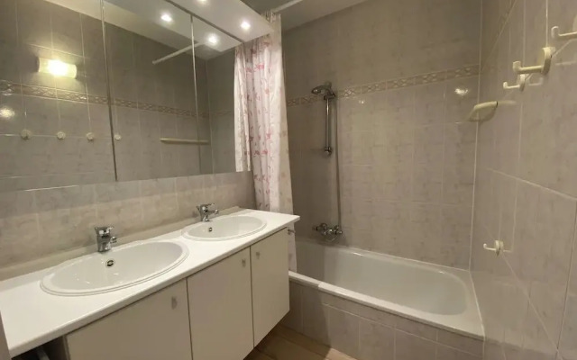 Apartment Nieuwpoort by the Beach