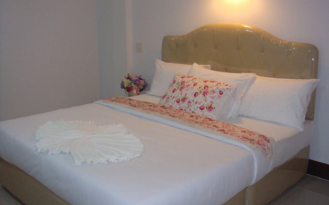 The target residence & resort