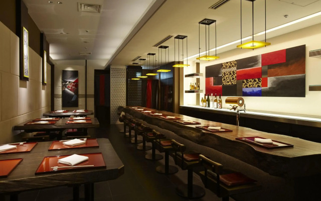 Hotel New Otani Tokyo, The Main