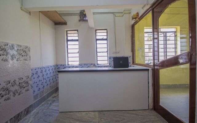OYO 15721 Simrat Hotel