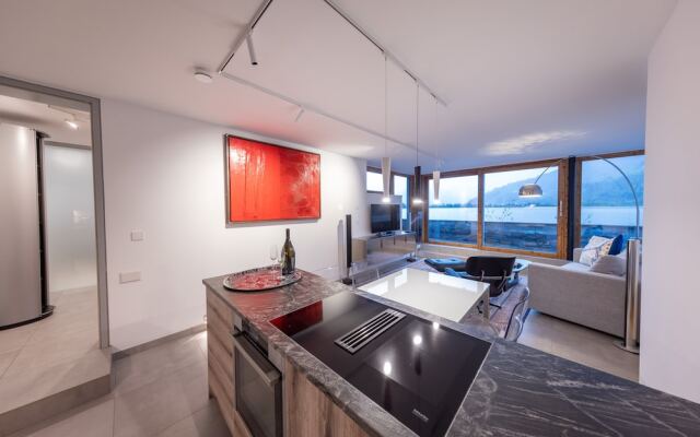 Lakefront Suite 148 by we rent