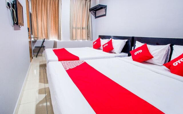 Super OYO 44097 Avatarr Hotel