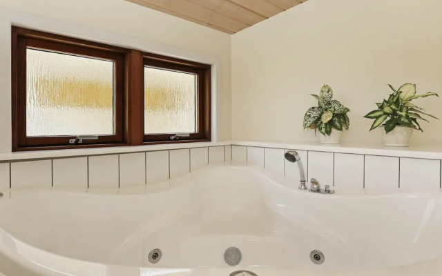 Luxurious Holiday Home Near Hals With Whirlpool
