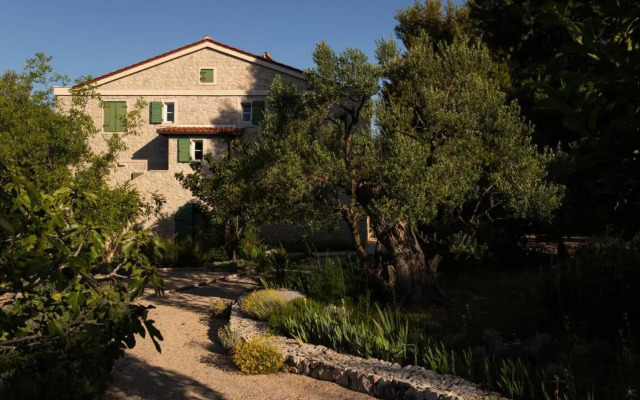 Holiday house with a swimming pool Lun, Pag - 18321