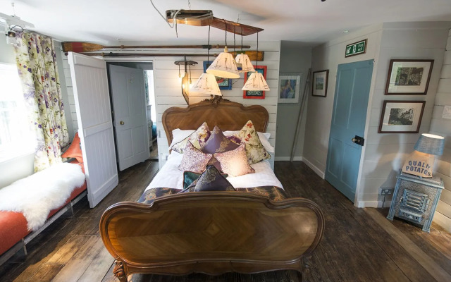 The Woolpack Inn Warehorne