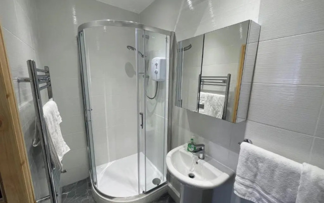 Airdenair Guest House