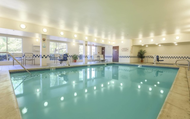 Fairfield Inn by Marriott Visalia Sequoia