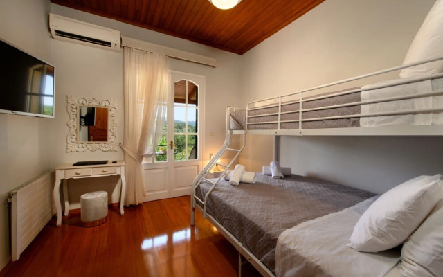 Grand Villa Roubana
