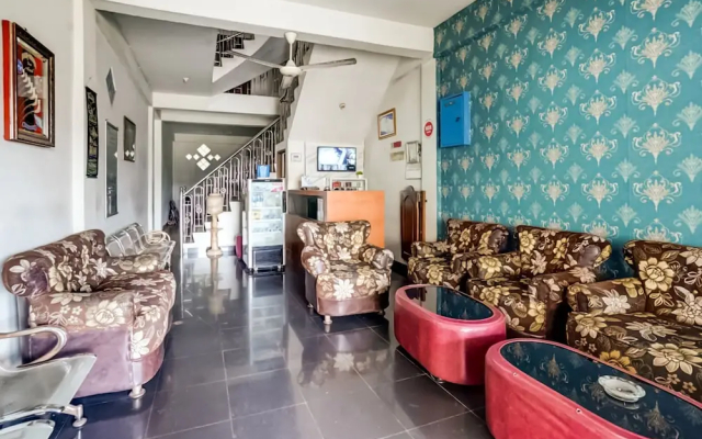 OYO Life 91160 Wisma Srijaya Syariah - Hotel in Palembang - Photo 2