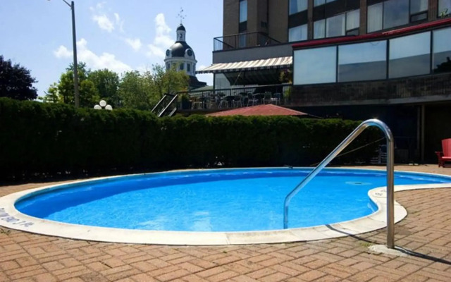 Confederation Place - Hotel