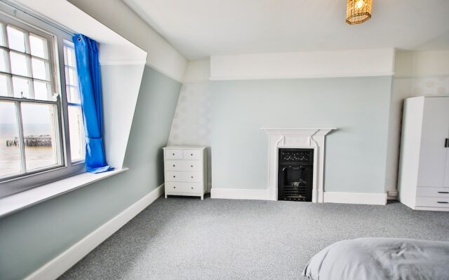 The Penthouse of Palace Court
