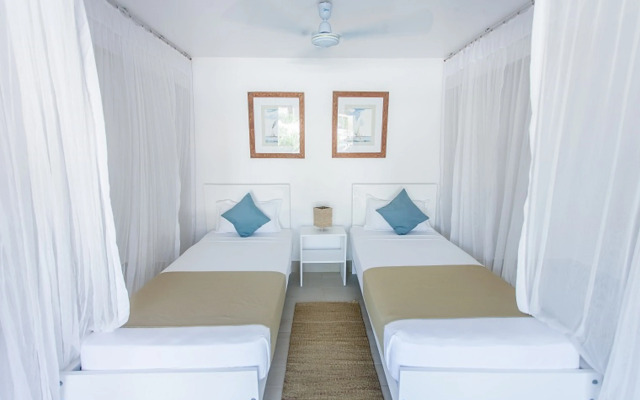 Dhow Inn Boutique Hotel