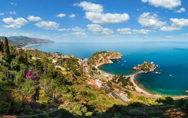 Home Naxos Beach a 70 passi dal mare