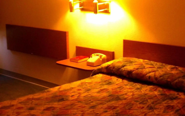 Colorado River Value Inn