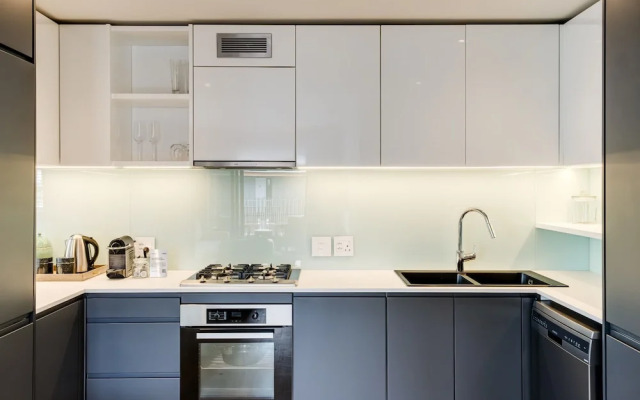 Holiday Chic Alena Apartment in Trendy De Waterkant