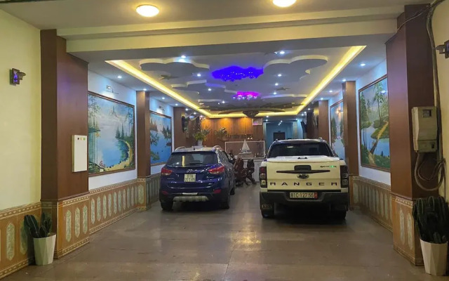 Hai Yen Hotel Pleiku by Bay Luxury