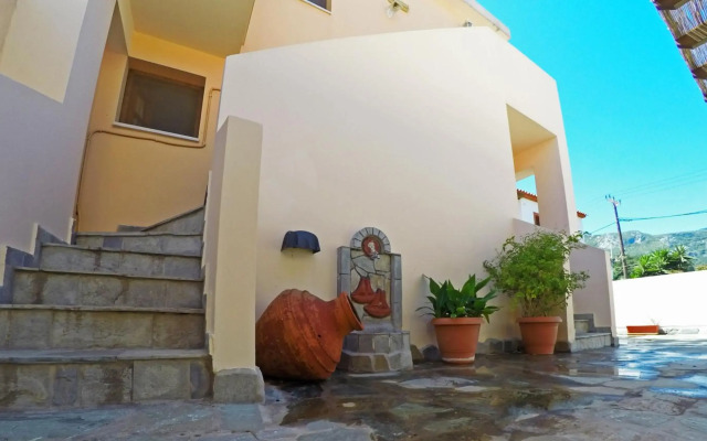 Tarsanas Apartments