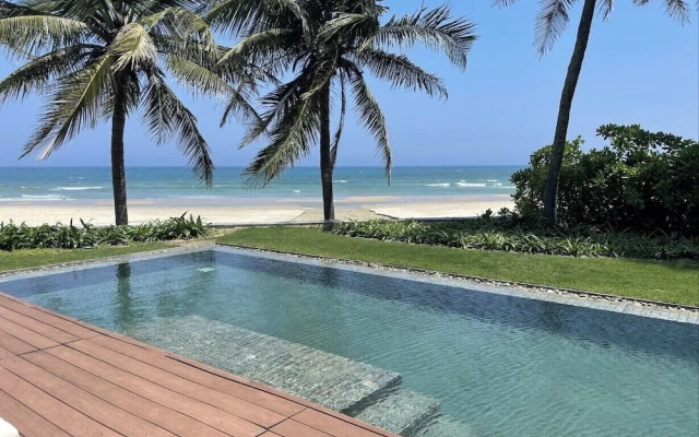 Beachfront Villa in Danang Resort & Spa