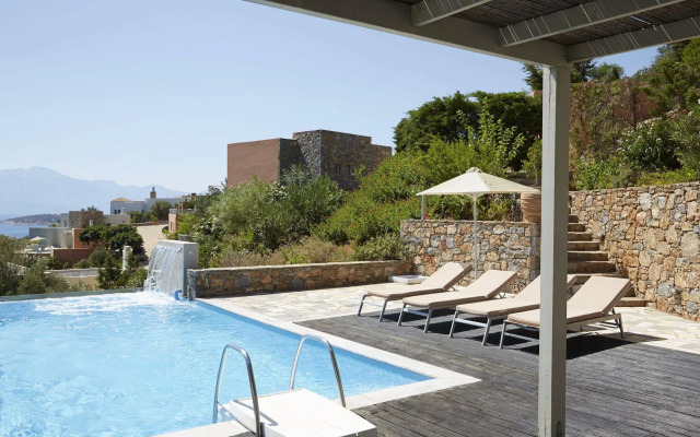 Pleiades Luxurious Villas