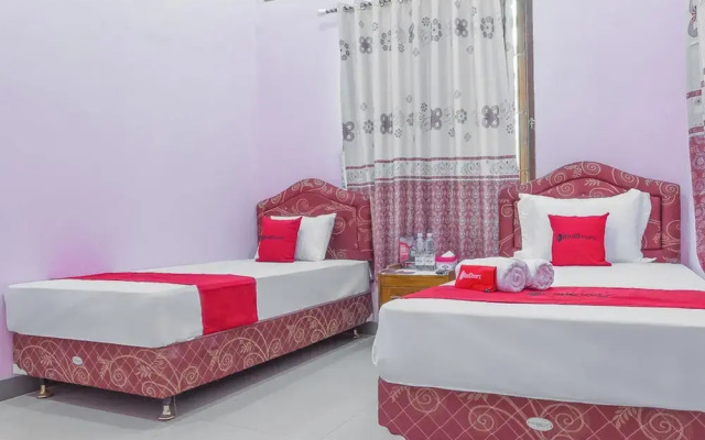 RedDoorz Syariah @ Puri Kalijaga Street