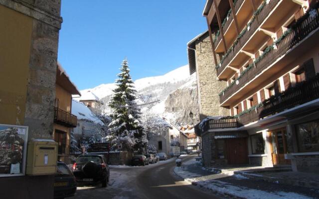 Appartement Valloire, 4 pièces, 9 personnes - FR-1-263-218