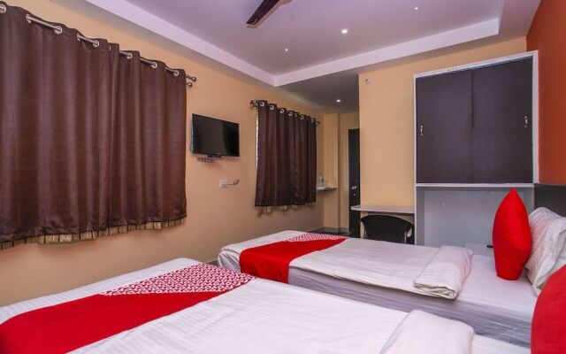 OYO 22837 Chairmen's Hotel