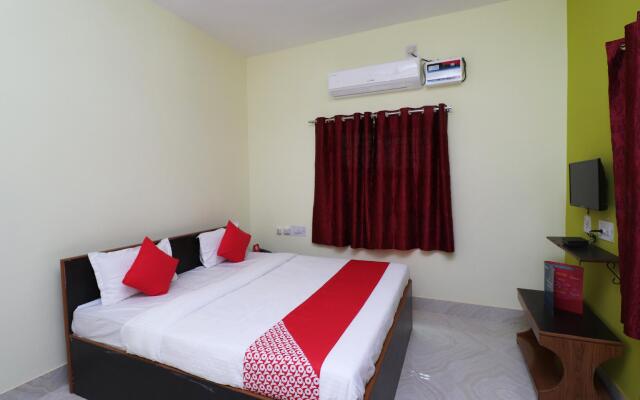 OYO Flagship 29602 Shine Inn