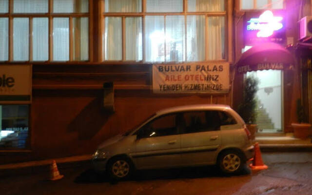 Bulvar Palas Hotel