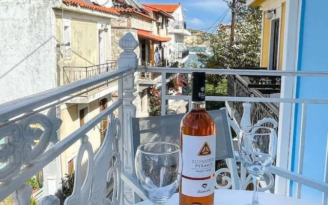 Stratos Hotel
