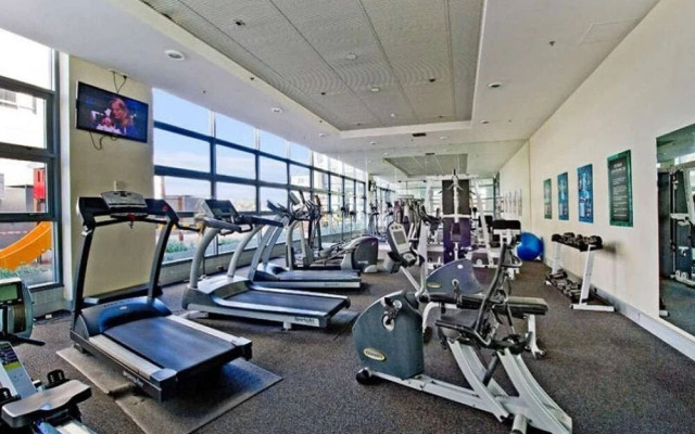 3BR Penthouse above a Shopping Mall