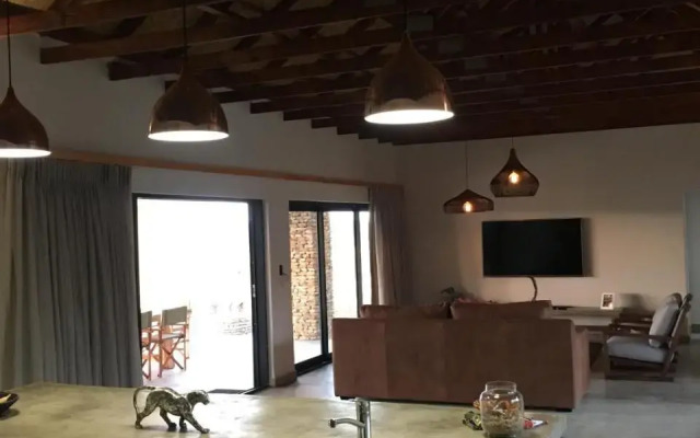 Manzini River House