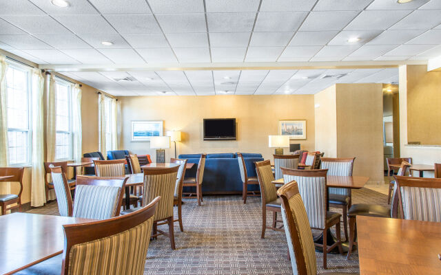 Best Western Mystic Hotel