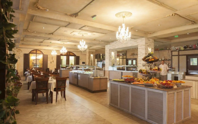 HI Hotels Imperial Resort