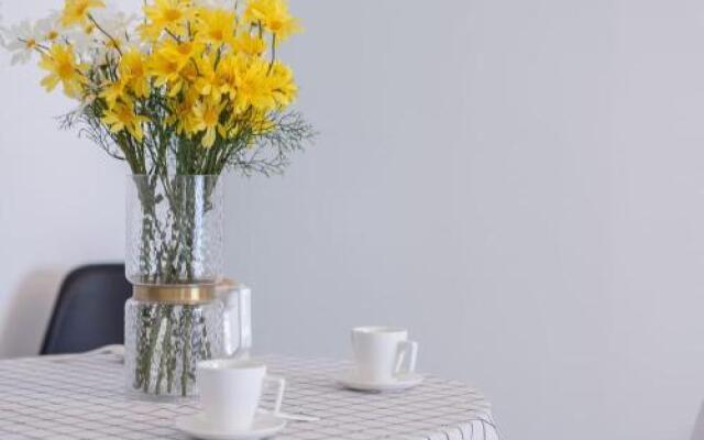 Xi'an Beilin·Yongning Gate· Locals Apartment 00167570