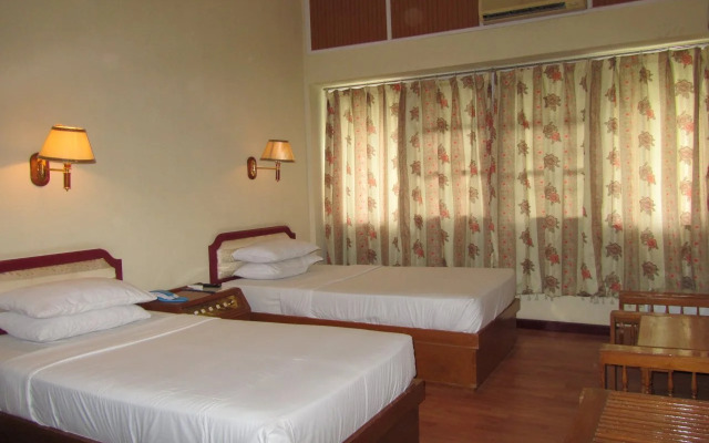 Zegyo Hotel