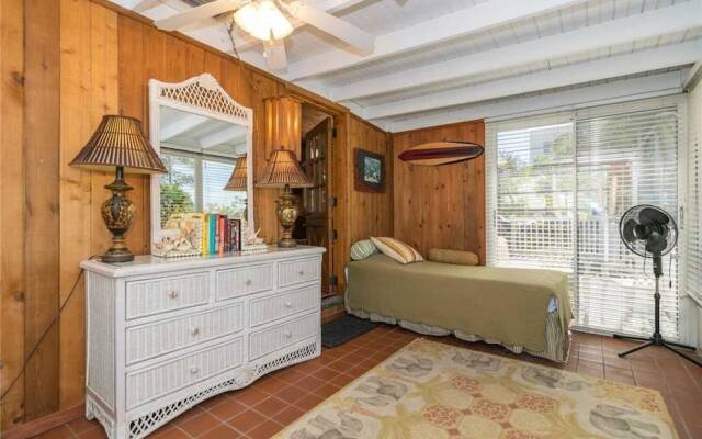 Anna Cabana Beach House by RedAwning