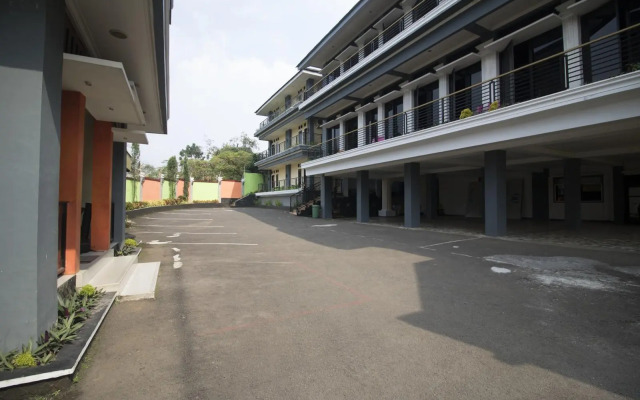 RedDoorz @ Megamendung