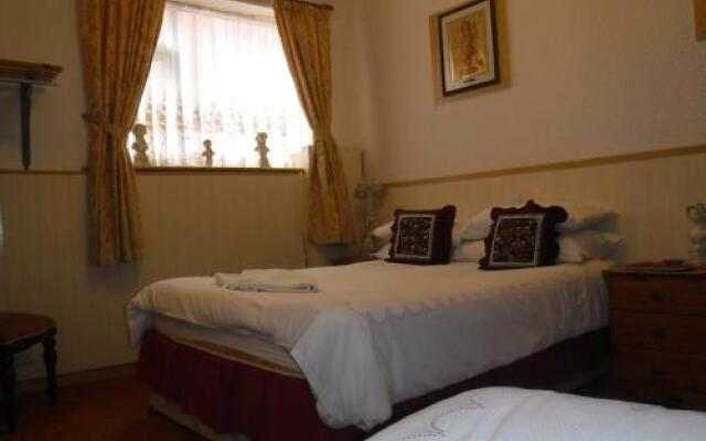 Camelot Hotel