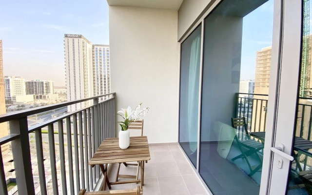 Marco Polo - Lofty Apt with Balcony Near Dubai Hills Mall