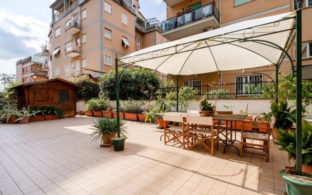 Beautiful Apartment in Roma With Wifi and 2 Bedrooms