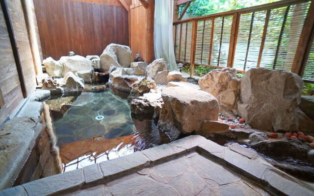 Hot Spring Inn Banya