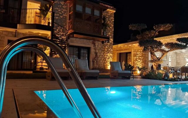 Aura Village