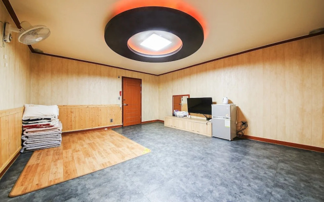 Jeonju Dongsandong Cypress