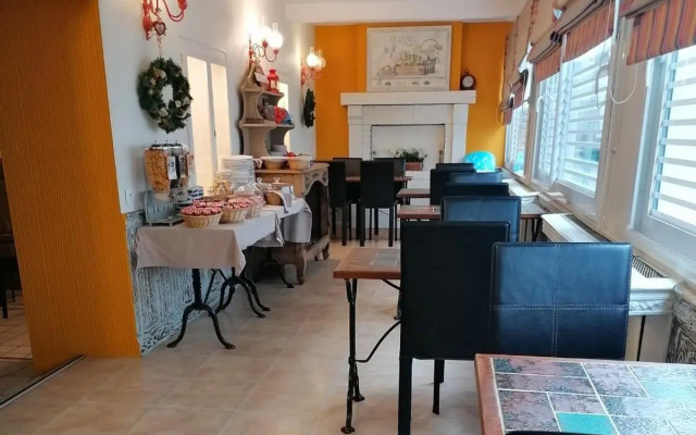 Citotel Logis Louise de Savoie