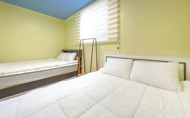 Yeongheungdo Sunset Spa Pension