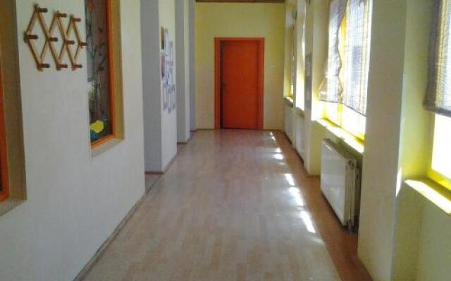 Hostel66