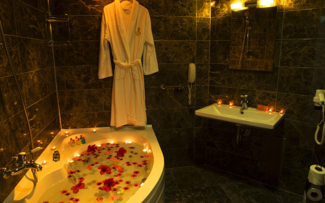 Dragut Point South Hotel